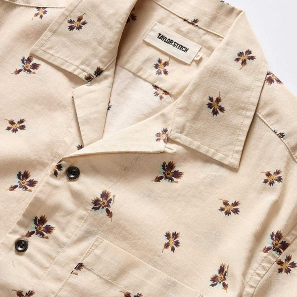 Taylor Stitch The Short Sleeve Hawthorne / Almond Floral - nineNORTH | Men's & Women's Clothing Boutique
